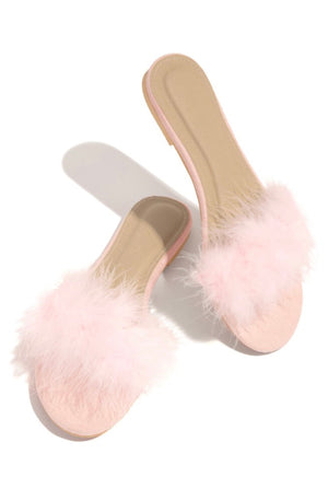 Chateau fur slippers  (Pink)